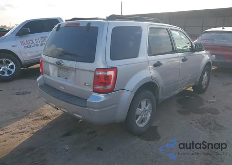 2012 Ford Escape Xlt z USA, uszkodzony, nr VIN 1FMCU9DG3CKB49679